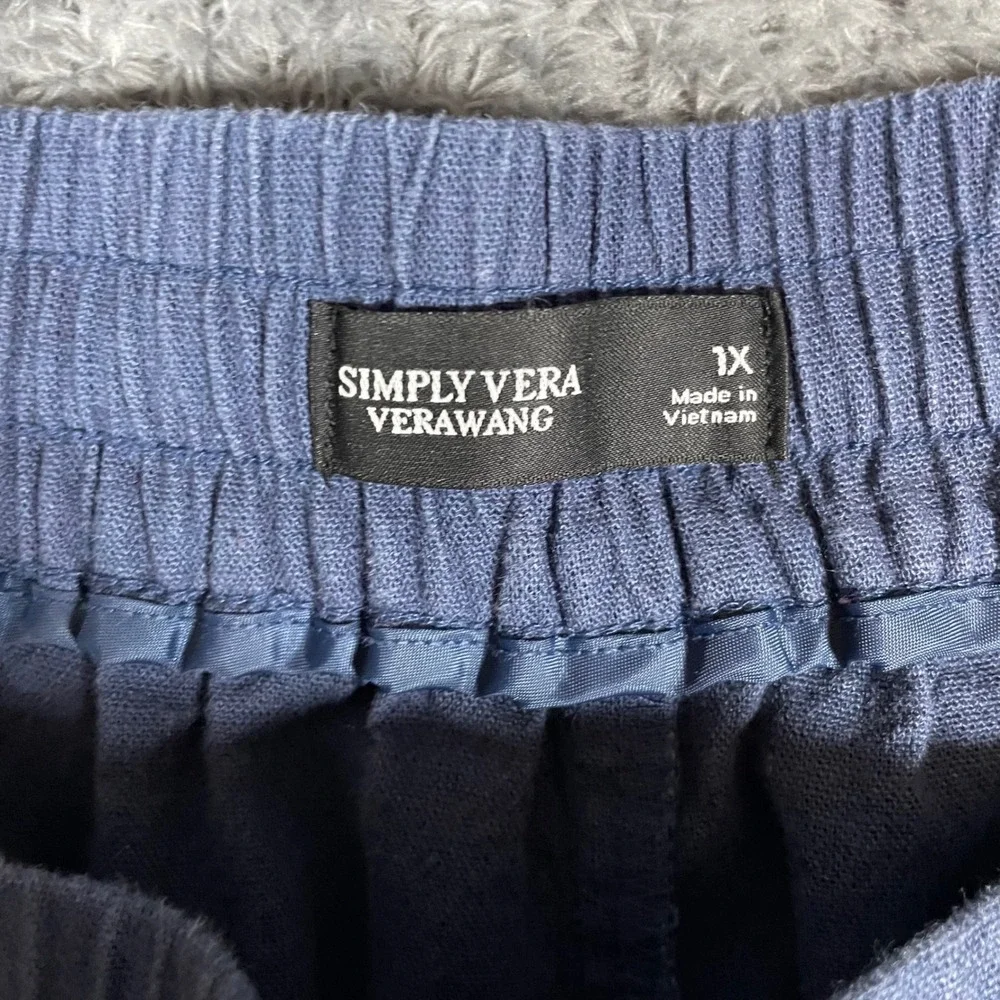 Simply Vera Vera Wang features style